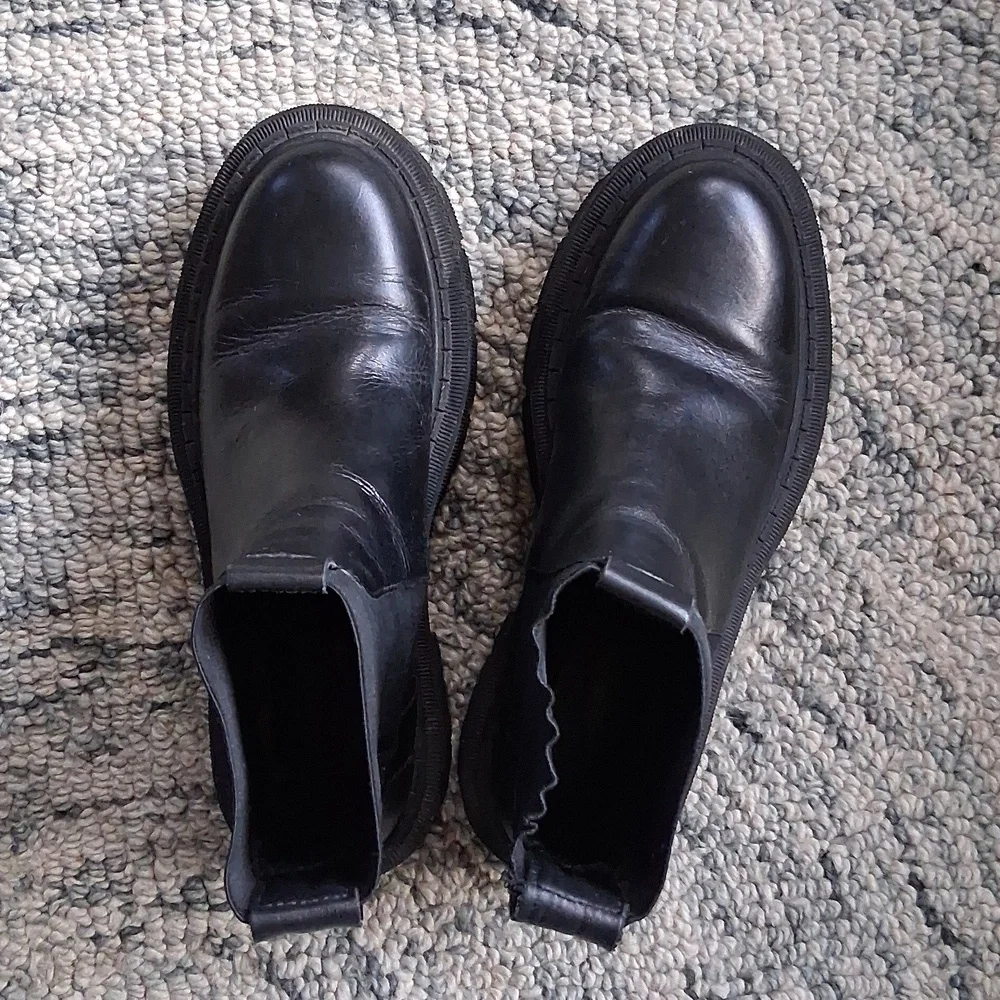Platform Leather Chelsea Boots - Picture 5 of 5